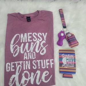 Cute Heather blush plum pink NEW TOP with keychain set and koozie. All are new.